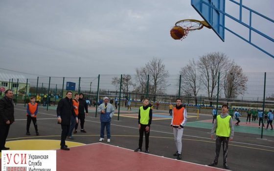 В Доброславе открыли обновленный спортивно-оздоровительный комплекс с уличными тренажерами (фото) «фото»