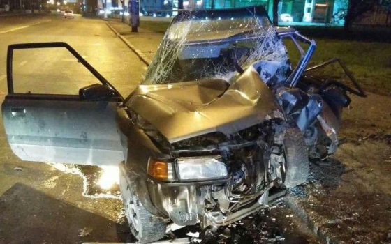 В Одессе иномарка врезалась в столб（фото） «фото»