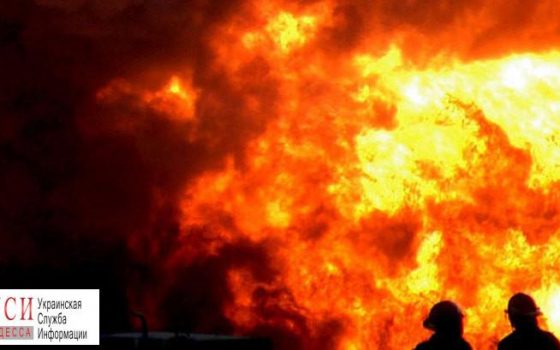 В Лиманском районе загорелся жилой дом: хозяйка доставлена в реанимацию «фото»