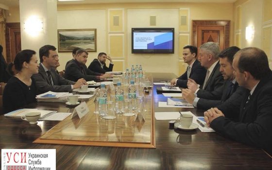 Крупнейший в мире контейнерный оператор планирует арендовать значительную часть Черноморского порта «фото»