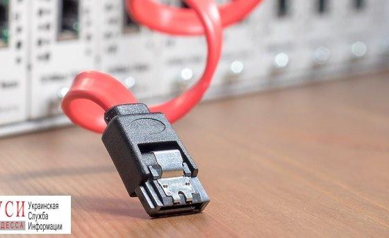 У многих одесситов нет Интернета из-за поджога кабелей провайдеров «фото»