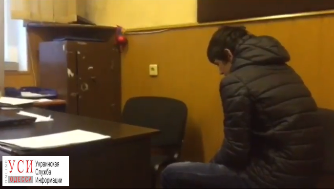 В Одессе задержали наркомана, который требовал 4 миллиона долларов, угрожая взорвать аэропорт (видео) «фото»