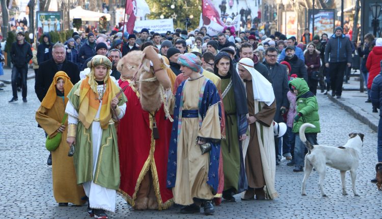 Рождество в Одессе: шествие, колядки и псалмы