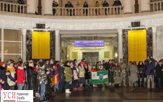 В Одессу прибыл “поезд дружбы” с волонтерами, детьми и военными (фото) «фото»
