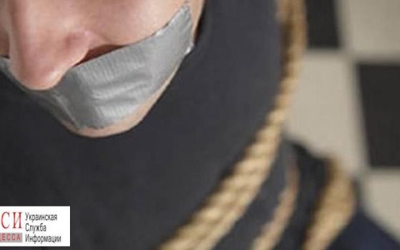 В доме под Одессой вооруженные преступники связали и ограбили хозяев «фото»