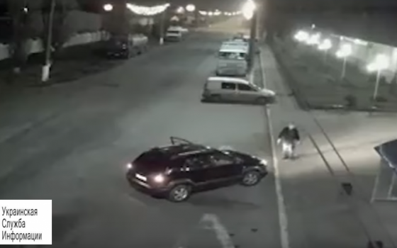 Неизвестный устроил стрельбу по окнам магазина в Таирово (видео) «фото»