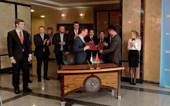 Китайцы закончили углубление акватории в порту Южного на три месяца раньше срока «фото»