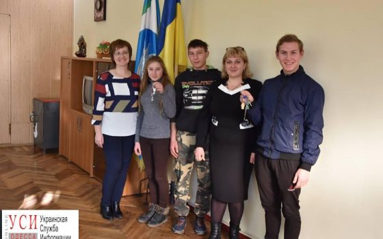 В Беляевке вручили жилье пятерым сиротам «фото»