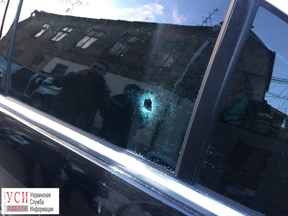 Стрельба на Новосельского: раненому полицейскому срочно нужна донорская кровь «фото»