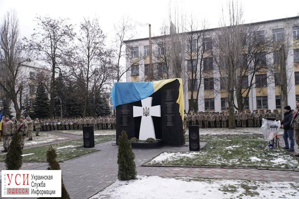 Под Одессой открыли памятник погибшим в зоне АТО воинам (фото) «фото»