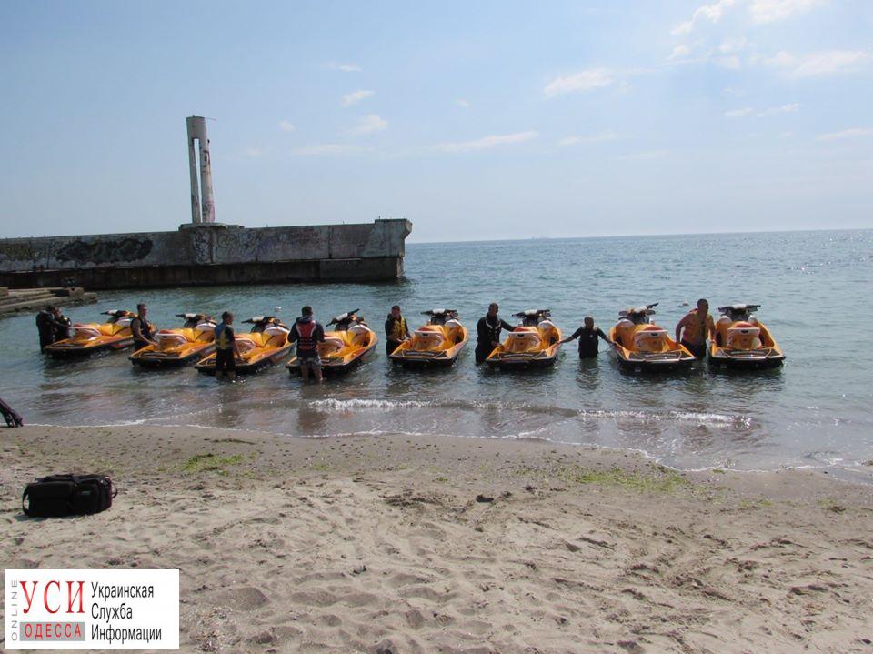 За 10 лет водолазы на одесских пляжах спасли 7,5 тысяч отдыхающих (фото, таблица) «фото»