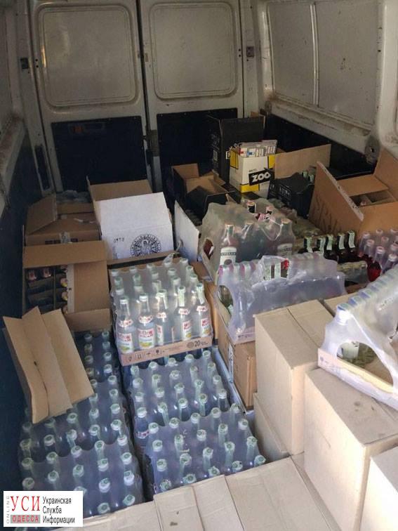 Полицейские изъяли тонну поддельного алкоголя в Одессе (фото) «фото»