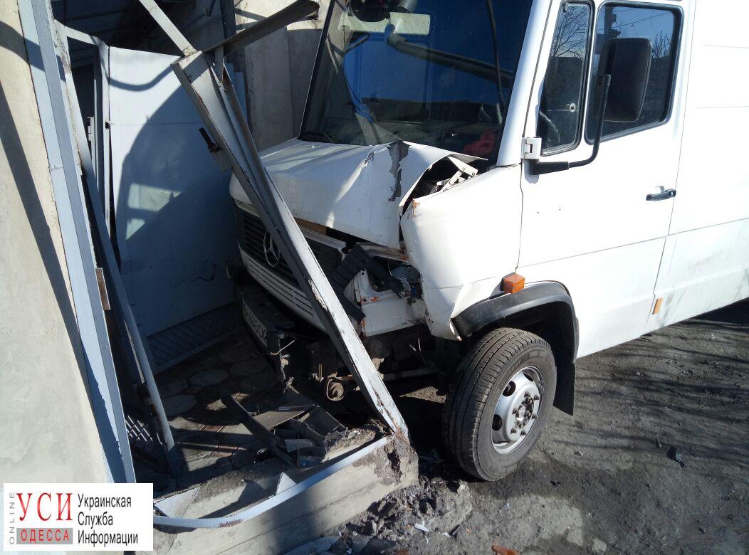 В Измаиле попал в аварию международный автобус: есть пострадавшие (фото) «фото»