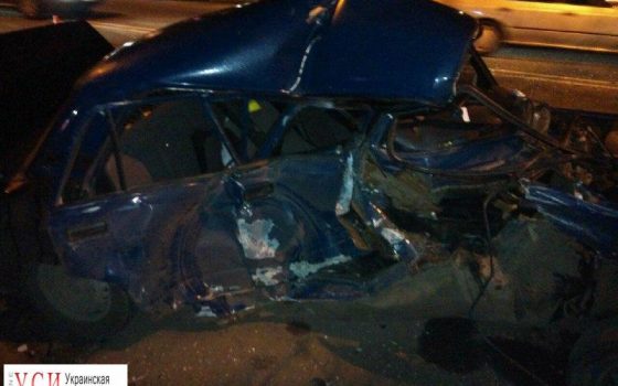 На Фонтанской дороге серьезное ДТП: “ВАЗ” разнесло на куски (фото) «фото»