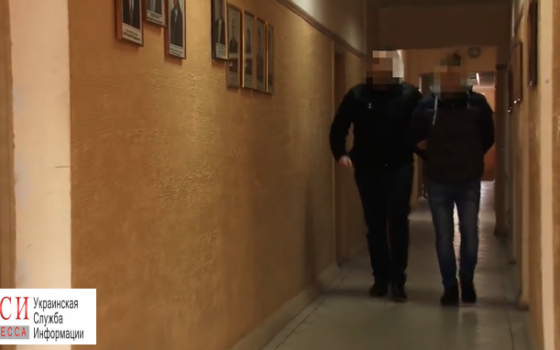 На Черемушках мужчина ночью напал с ножом на студента (видео) «фото»