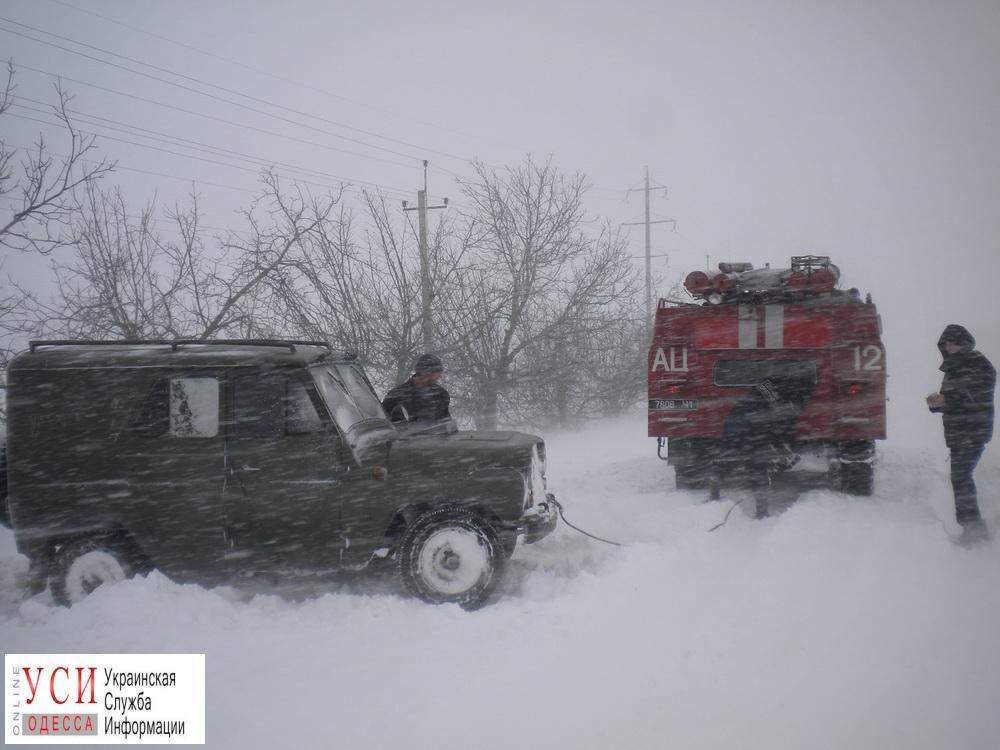За сутки в Одесской области из снежных заносов спасли 35 человек (фото) «фото»