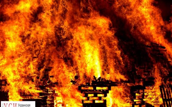 В Черноморке ликвидировали масштабный пожар «фото»
