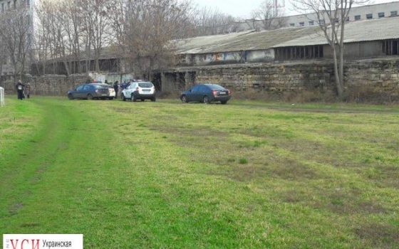 На ипподроме повесился мужчина: работают следователи «фото»