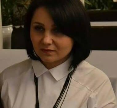 На начальницу областной службы по делам детей жалуются подчиненные: вымогает деньги из зарплаты «фото»