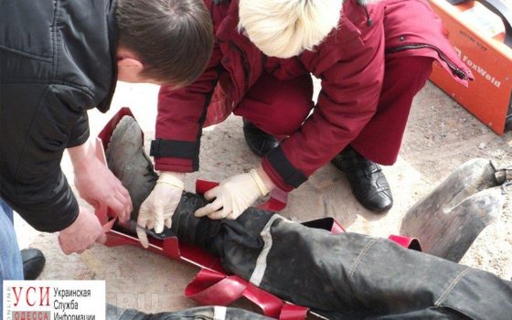 Рабочий Одесского авиационного завода упал с высоты 2,5 м: возможна инвалидность «фото»