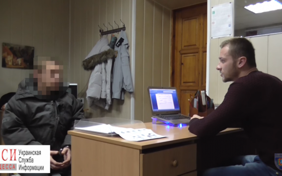 Одесситы помогли задержать разбойников, которые ограбили студентку (фото) «фото»