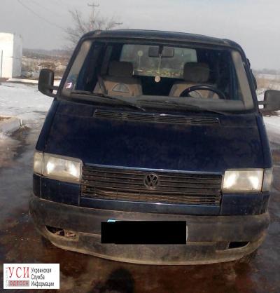 Одесские пограничники задержали микроавтобус с поддельными номерами «фото»