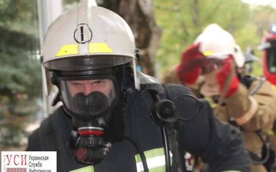 Пожарные спасли детей и взрослого из горящего дома «фото»