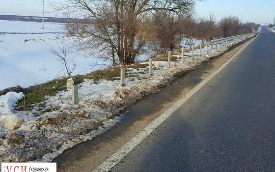 На трассе Одесса – Рени украли 40 метров ограждения (фото) «фото»