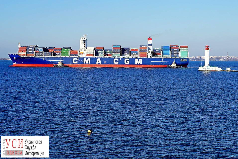 В Одесском порту обрабатывают 100-й огромный контейнеровоз типа «босформакс» (фото) «фото»
