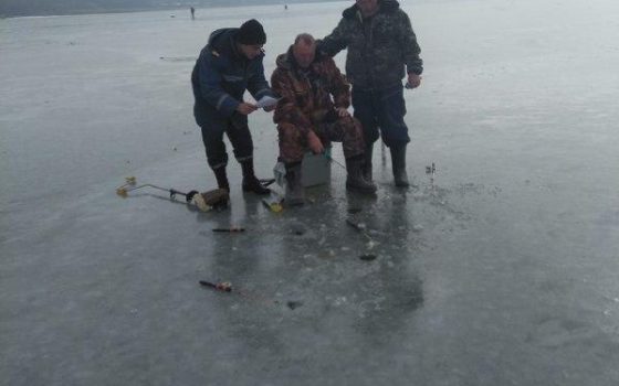 Одесские спасатели провели рейд по самому большому озеру Украины (фото) «фото»