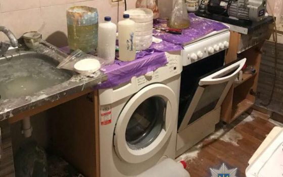 Правоохранители обнаружили в доме одессита целую нарколабораторию (фото) «фото»