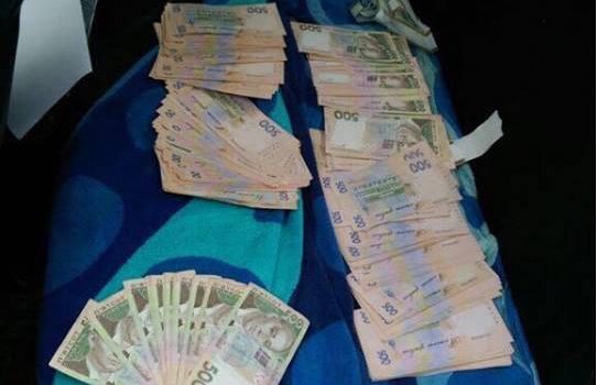 Высокопоставленного аудитора задержали в Одессе на взятке в 160 тысяч гривен (фото) «фото»