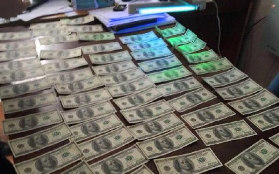 Глава сельсовета из Татарбуранского района попался на взятке в 8 тысяч долларов (фото) «фото»