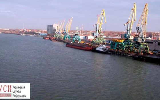 В Измаиле начаты работы по дноуглублению порта «фото»