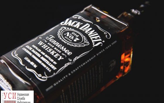 40-летний измаильчанин украл из магазина бутылку виски «фото»