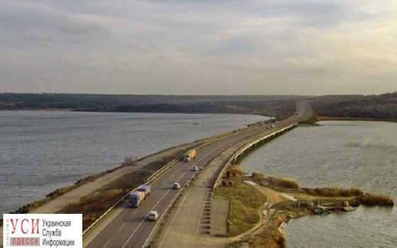 В “Укравтодоре” пообещали закончить затянувшийся ремонт моста через Хаджибеевский лиман уже в этом году «фото»