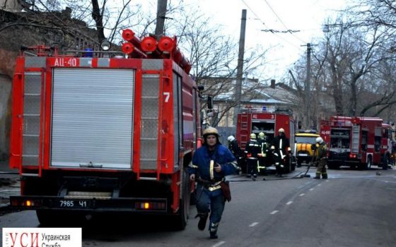 В центре Одессы двое горожан сгорели в собственной квартире (фото, видео) «фото»