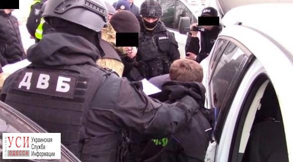 Полиция раскрыла сеть вооруженных наркодилеров, действовавшую в Одесской области (фото) «фото»