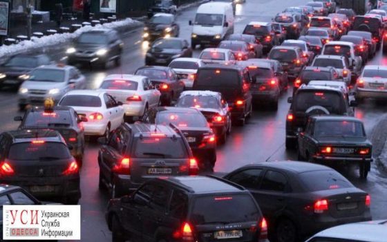 Пробки в Одессе: сильные заторы на улице Атамана Головатого и Объездной дороге «фото»