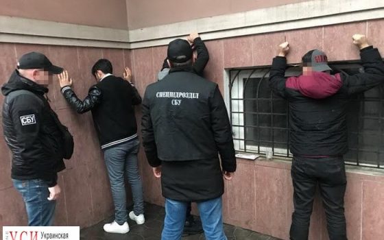 Иностранец по почте через ЕС поставлял в Одессу наркотики (фото) «фото»