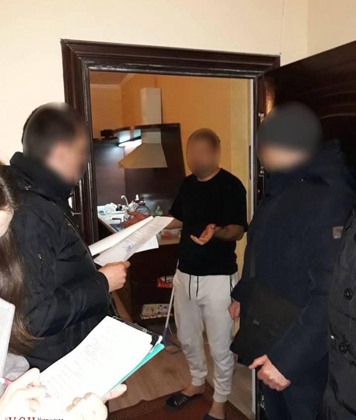 В Одессе задержали мужчину, который вербовал девушек для секс-работы в Турции (фото) «фото»
