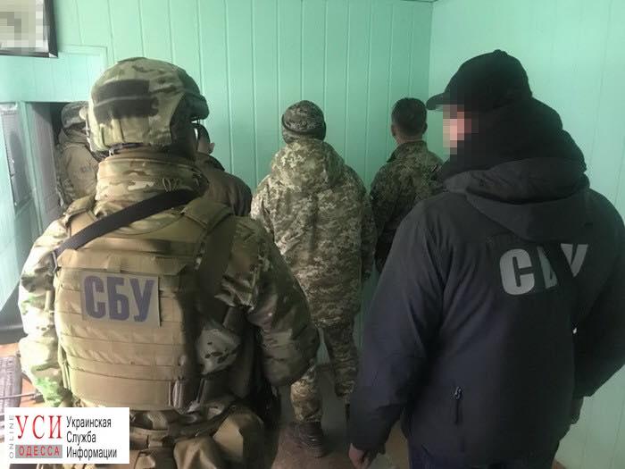 В Одесской области задержали сотрудников таможни и погранслужбы, организовавших коррупционную схему (фото) «фото»