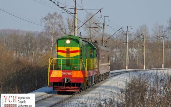 Поезд задел автобус со школьниками на переезде Одесской ж/д «фото»
