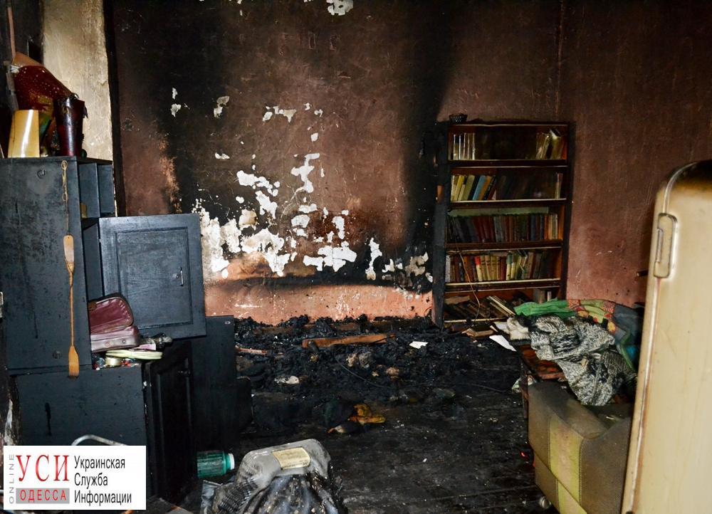 На пожаре в центре Одессы погибла пожилая женщина (фото) «фото»