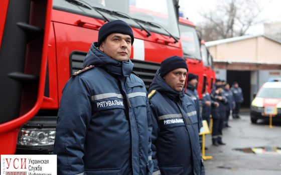 Одесским спасателям торжественно вручили новую технику (фоторепортаж) «фото»