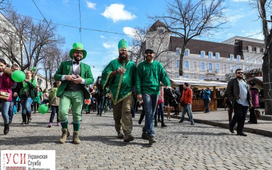В Одессе Святого Патрика почтили танцами у Дюка и элем в Горсаду (фоторепортаж) «фото»