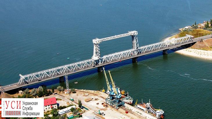 Из-за обледеневшего моста ограничено судоходство в Белгород-Днестровском порту «фото»