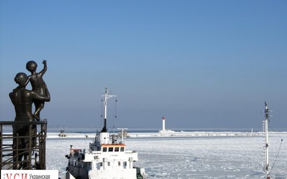 Из-за непогоды Одесские порты закрыли для судов «фото»