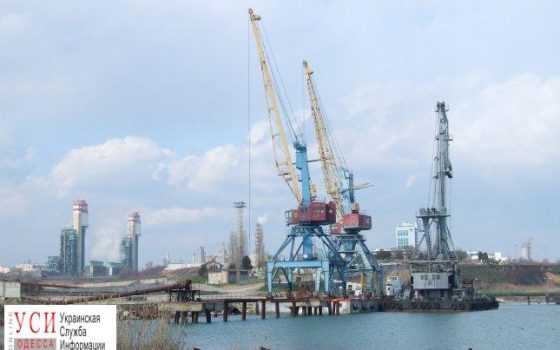 В порту “Южный” ограничили судоходство из-за учебных стрельб «фото»