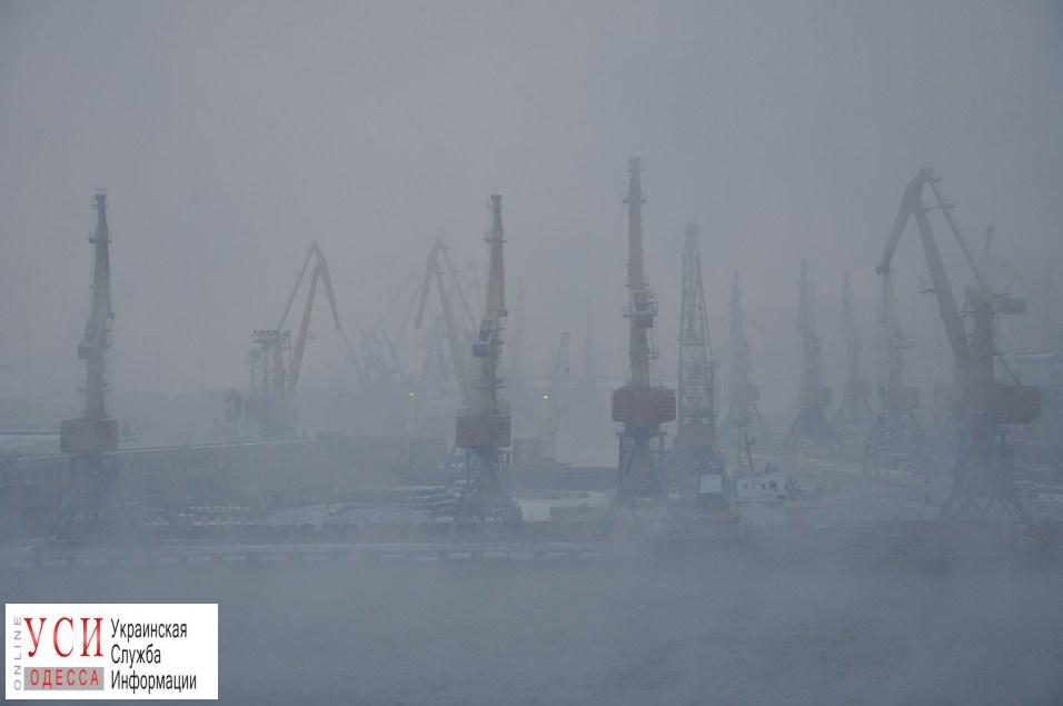 Из-за сильного тумана ограничено судоходство в портах Одесской области «фото»